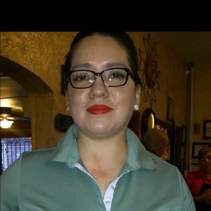 Meet your Posher, Elvira